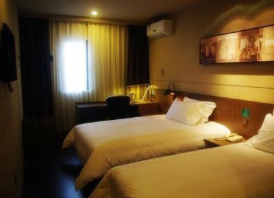 Business Twin Room B