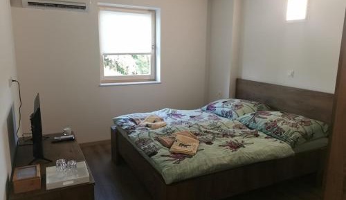 Quadruple Room with Private Bathroom