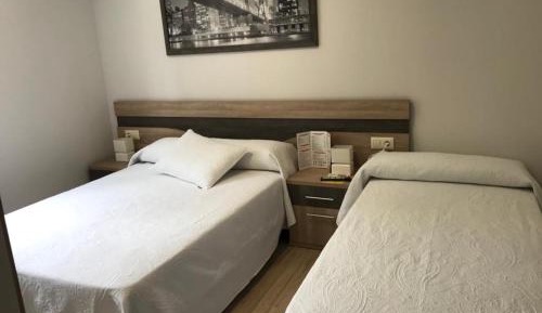Deluxe Double Room with Extra Bed