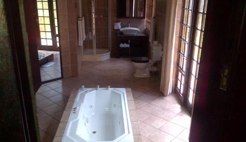 Suite with Spa Bath