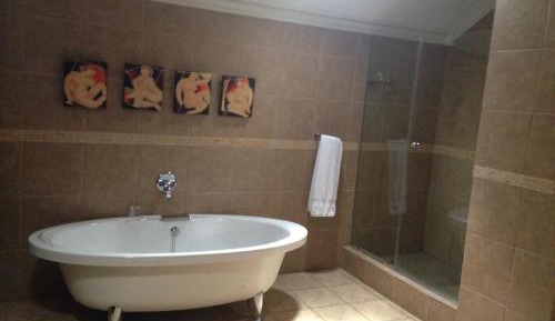 Honeymoon Room