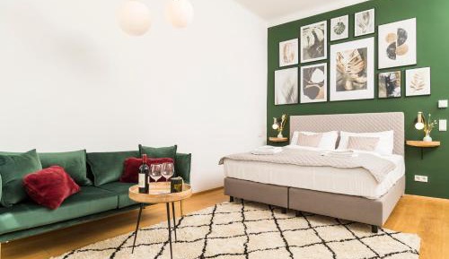 Studio Apartment