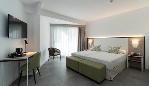 Twin Room with Balcony (2 Adults + 1 Child)