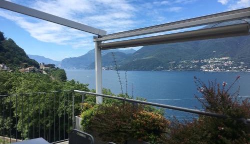 Two-Bedroom Apartment 8 with Lake View