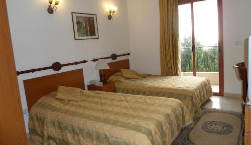 Standard Room - Street & Mountain View