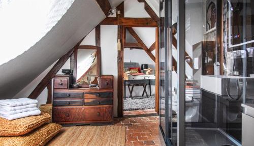 Deluxe Double Room with Shower