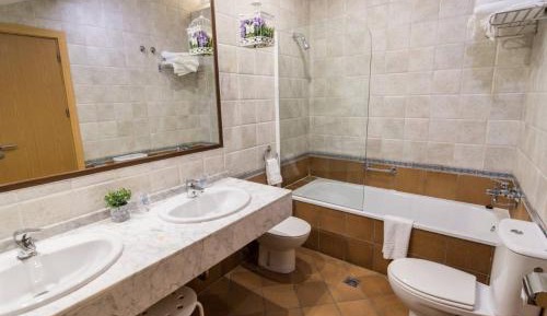 Triple Room with Private Bathroom