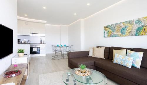 Two-Bedroom Apartment with Sea View