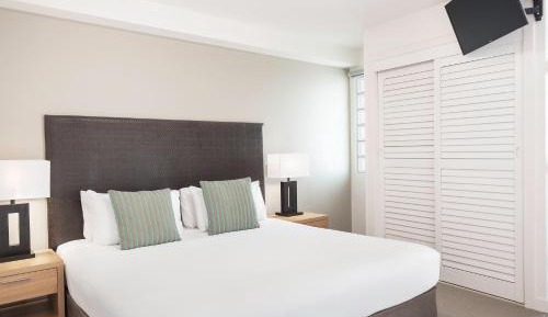 One Bedroom Apartment