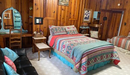 Queen Room