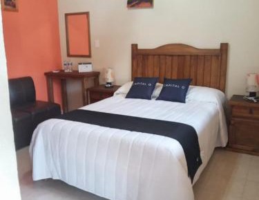 Deluxe Queen Room