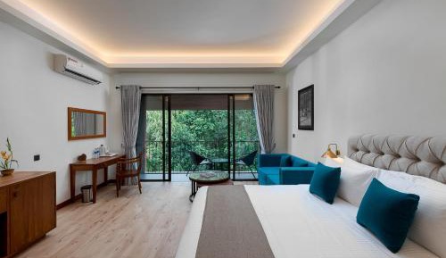 Deluxe Double Room with Extra Bed