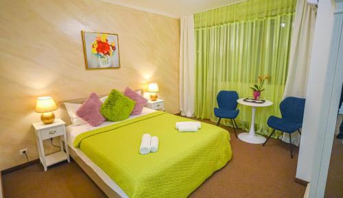 Queen Room with Balcony