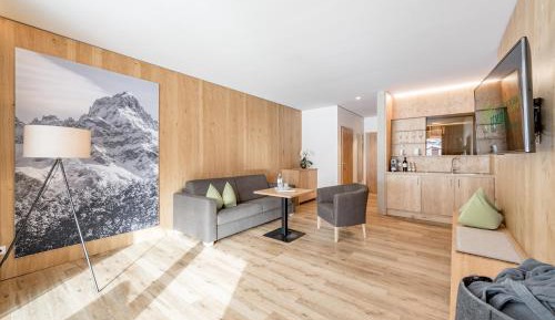 Suite with Sauna