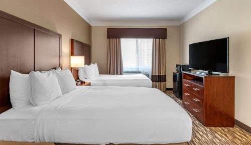 Queen Room with Two Queen Beds - Accessible/Non-Smoking 