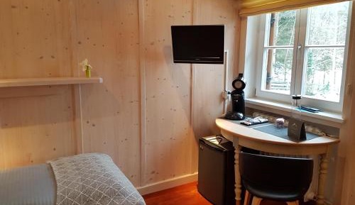 Studio (1 Adult)