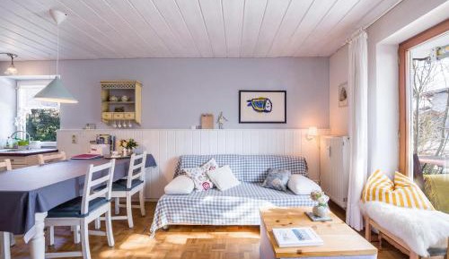 Superior One-Bedroom Apartment