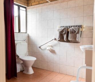 Queen Room - Disability Access