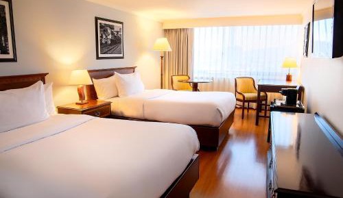 Premium Room with Two Twin Beds - Non-Smoking
