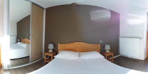 Triple Room with Mountain View
