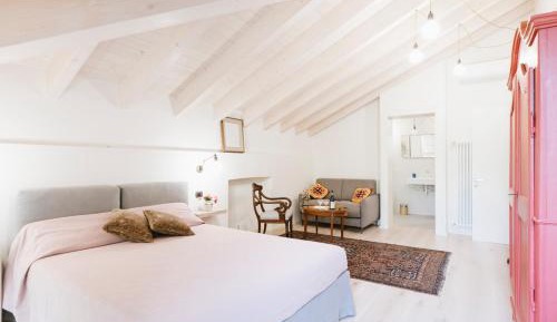 Quadruple Room with Private Bathroom