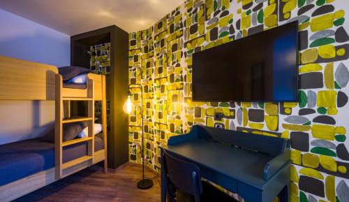 Mixed Dormitory Room