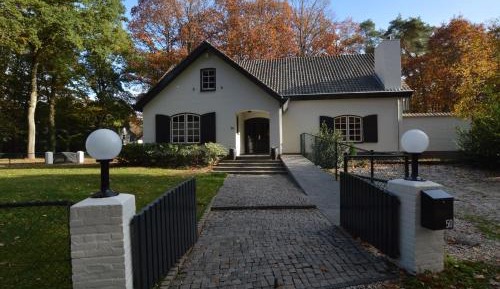 Six-Bedroom Villa 