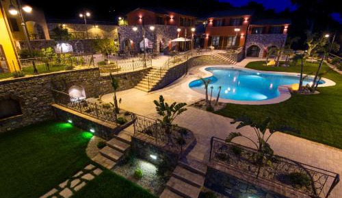 Double Room with Pool View