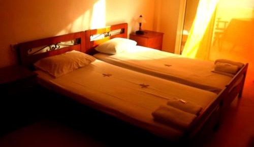 Double or Twin Room with Sea View