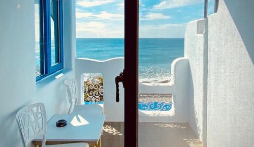 Deluxe Double Room with Terrace and Sea View (Annex A)