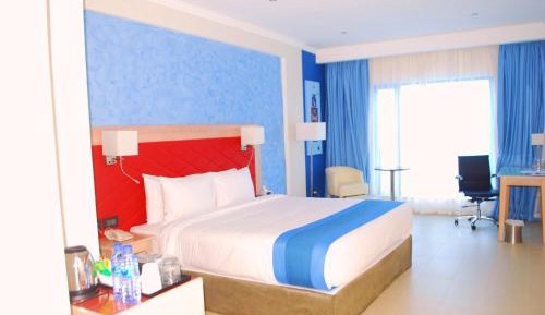 Deluxe Queen Room