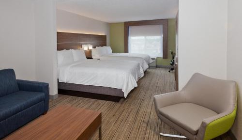 Queen Suite with Two Queen Beds and Sofa Bed