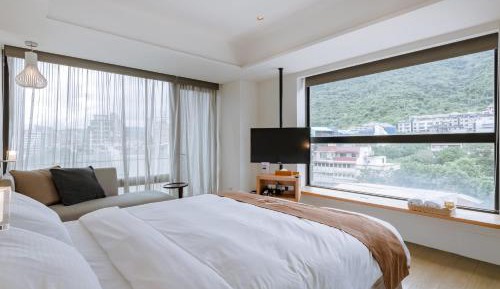 Double Room with Mountain View