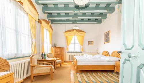 Deluxe Double or Twin Room