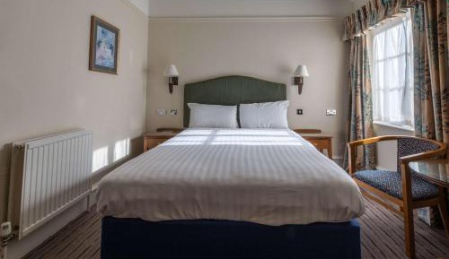 Feature Double Room