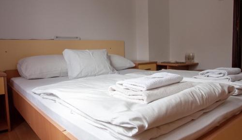 Double or Twin Room with Shared Bathroom