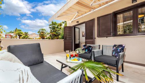  Ground Floor Apartment with Patio