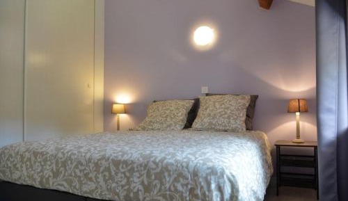 Deluxe Double Room with Shower