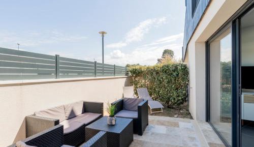 Studio with Terrace
