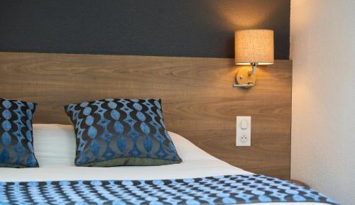 Comfort Queen Room