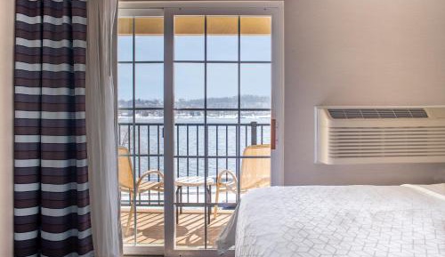 Standard King Room with Balcony