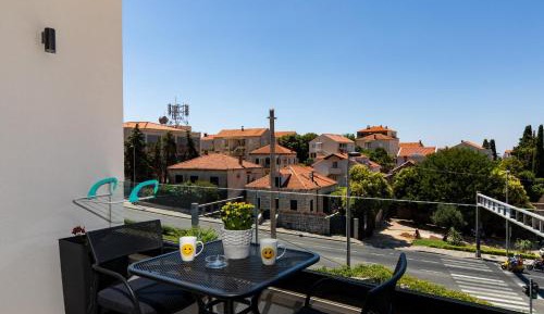 Studio Apartment with Balcony