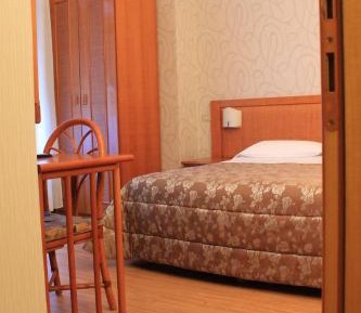 Double Room (1 Adult)