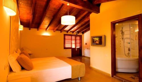 Premier Side Sea View Room