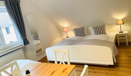 Triple Room with Private Bathroom
