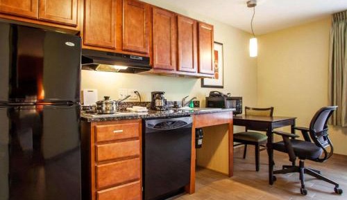 Queen Suite with Two Queen Beds - Accessible/Non-Smoking