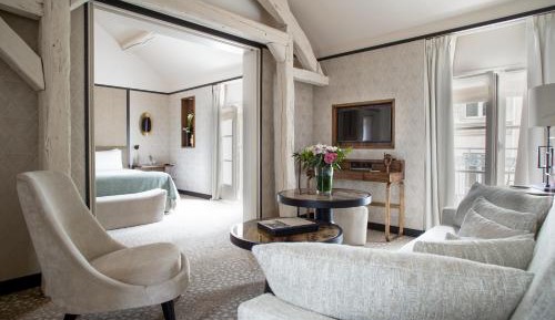 Suite with Terrace Club