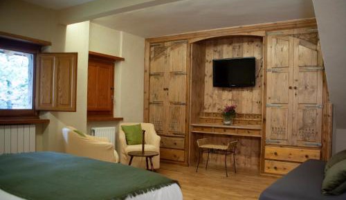 Junior Suite with Mountain View