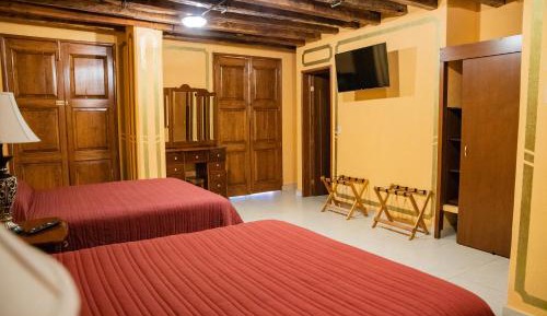 Deluxe Queen Room with Two Queen Beds