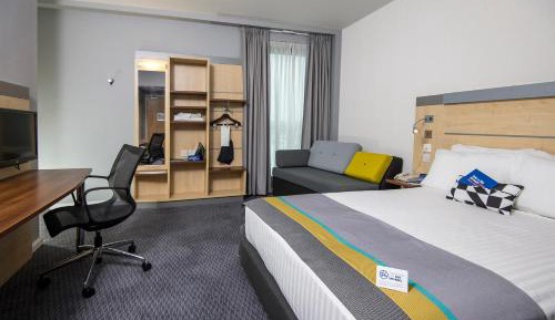 Standard Room with Free Hot Breakfast
